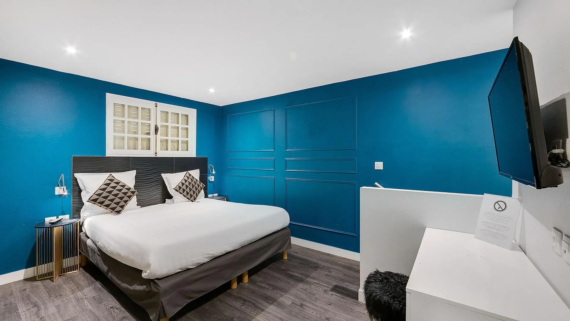 The Element Hotel Paris 3*,