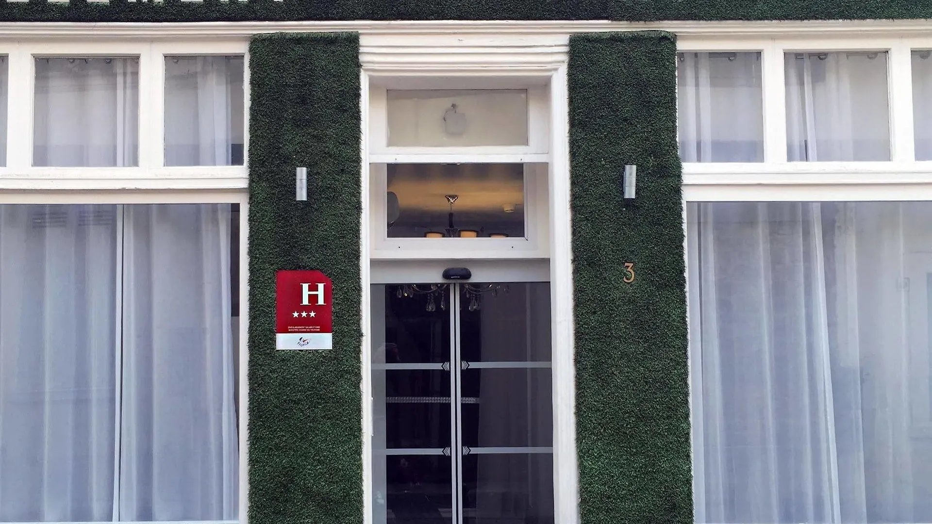 The Element Hotel Paris 3*,